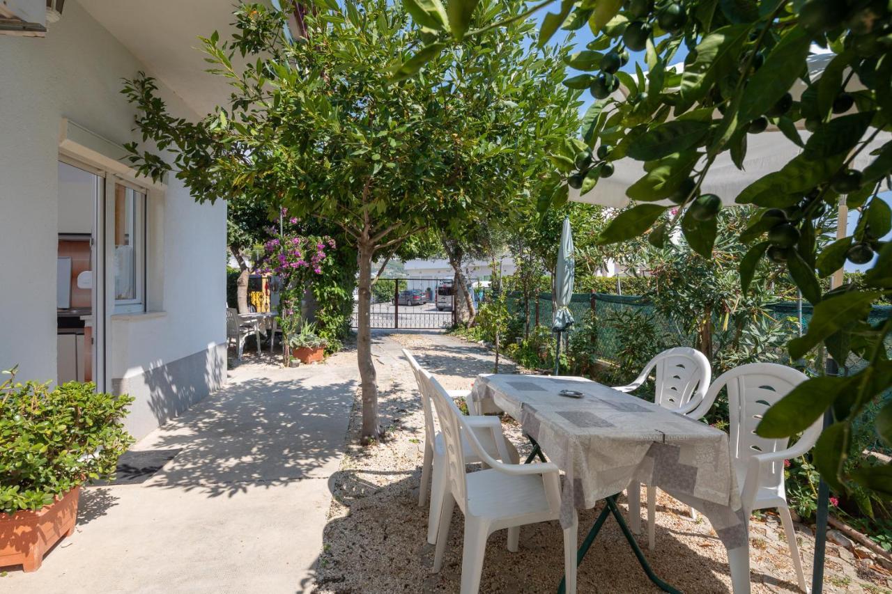Apartments Near Beach Babic Split Exteriör bild